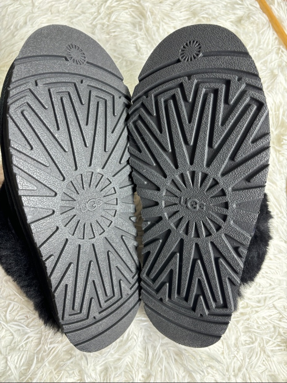 UGG DISQUETTE PLATFORM SLIPPER WOMENS SUEDE/WOOL SLIDE SANDAL BLACK - Picture 5 of 9